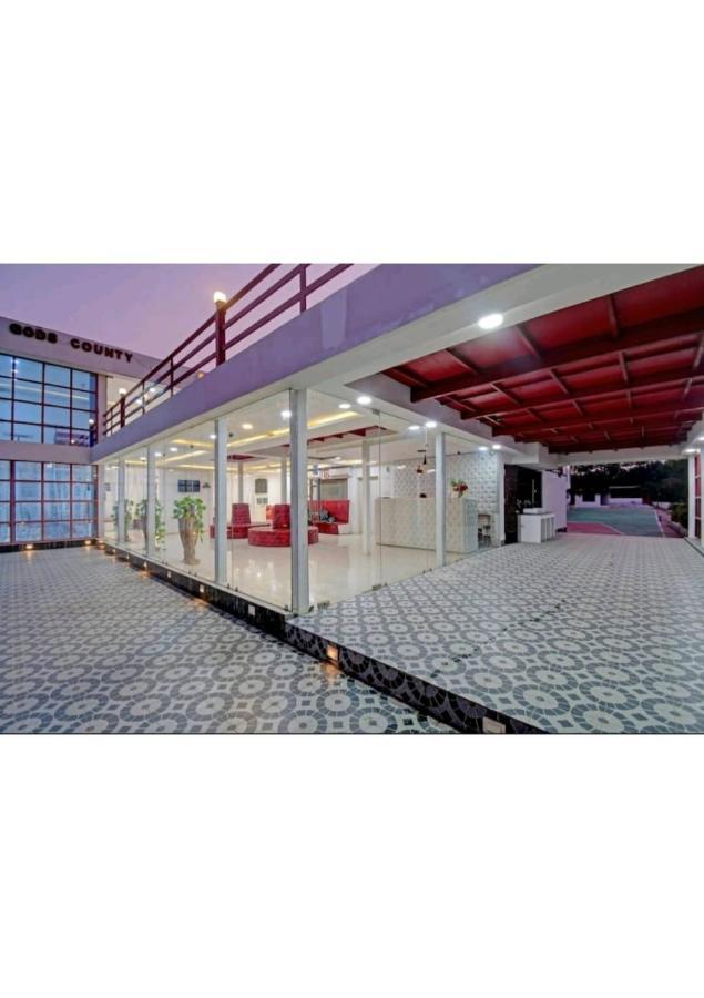 Gods County Hotels & Resorts Tarapith Bagian luar foto