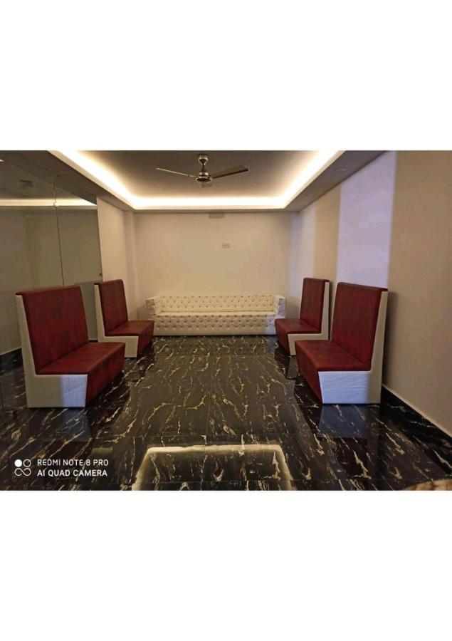 Gods County Hotels & Resorts Tarapith Bagian luar foto