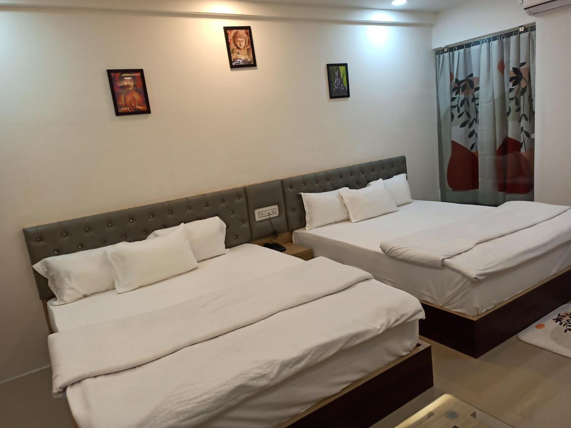 Gods County Hotels & Resorts Tarapith Bagian luar foto